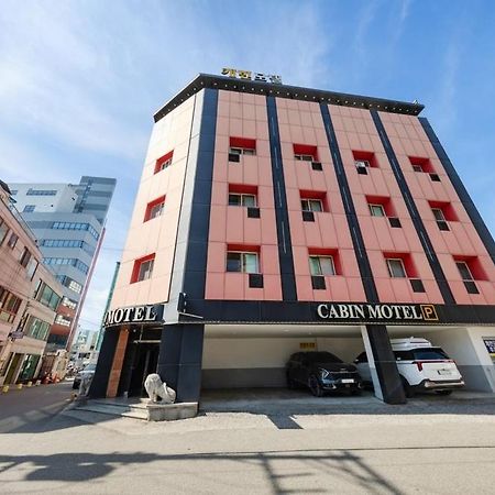 Gangneung Cabin Hotel Exterior photo